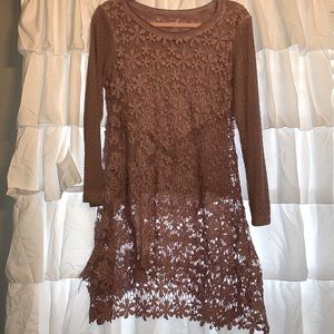 Lace tunic NWOT